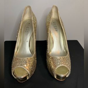 Guess size 9 gold heels